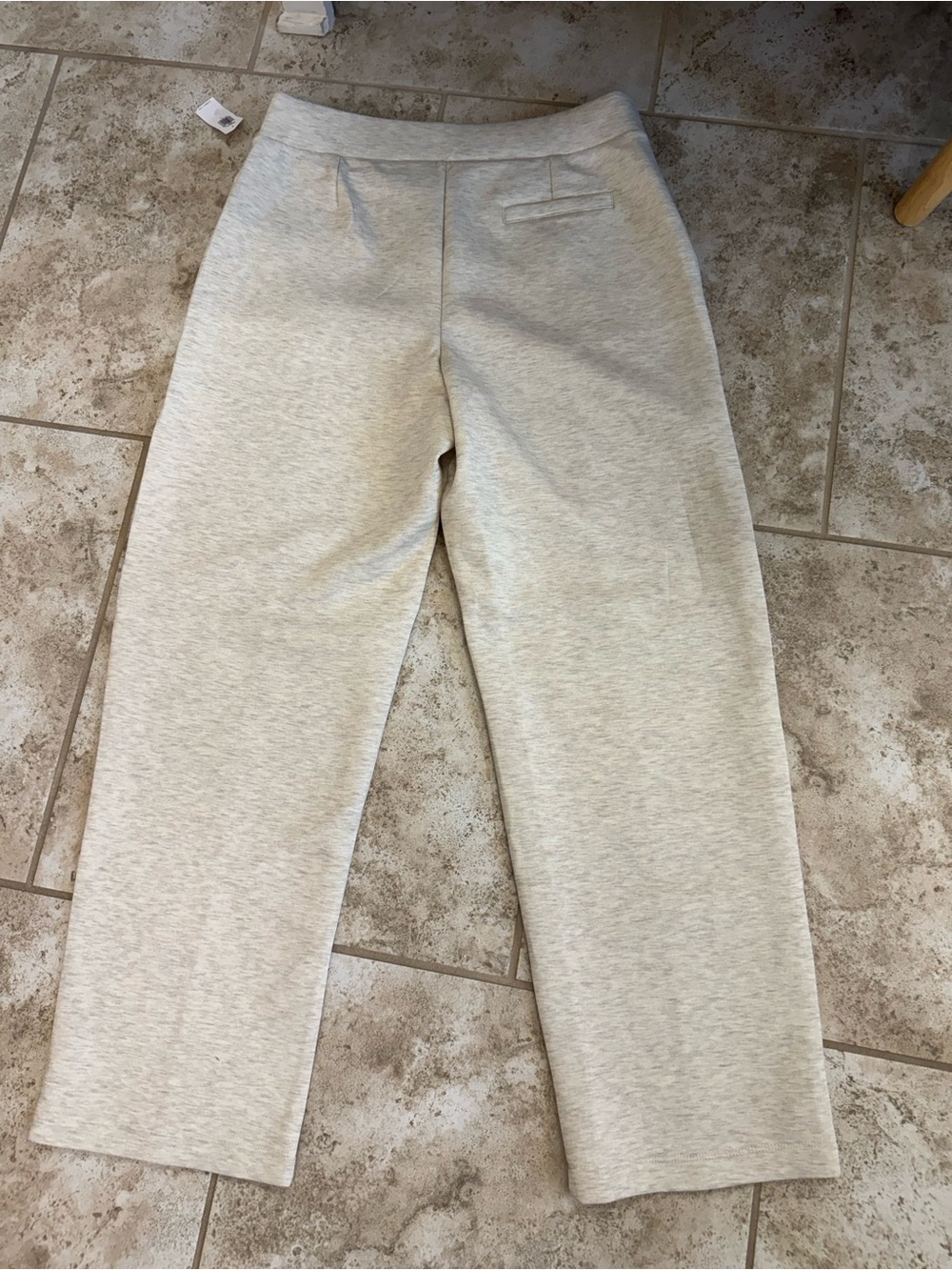 Old Navy Light Heather Cream Bounce Fleece pants - Picture 2 of 3